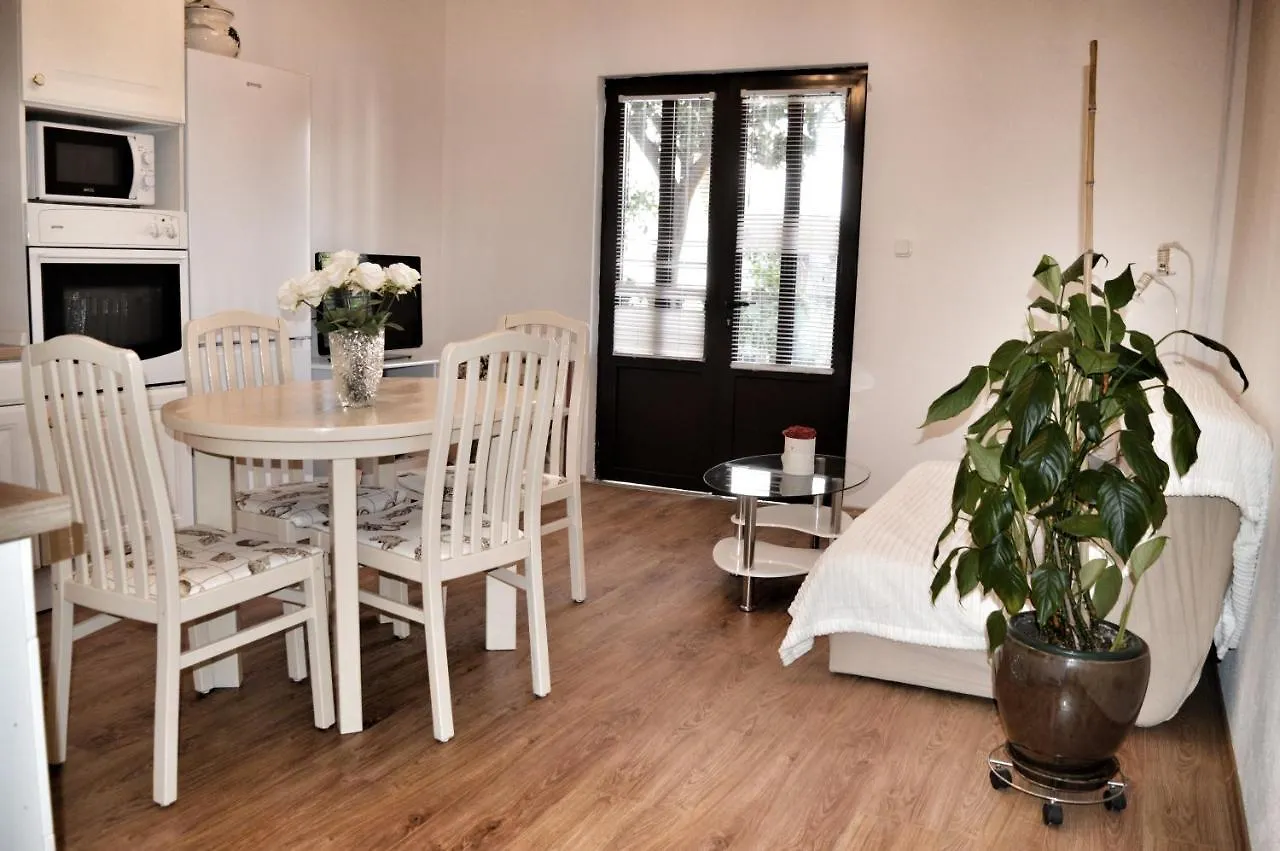 Apartment Nikolic Kaštela