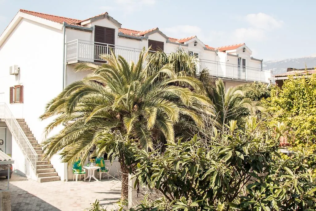 Apartment Nikolic Kaštela