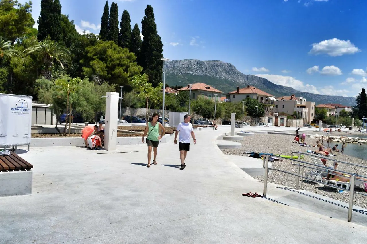 Apartment Nikolic Kaštela