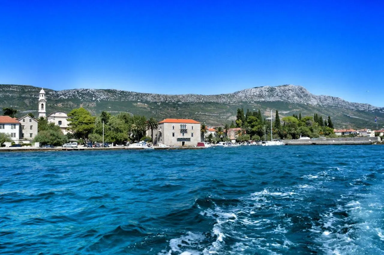 Apartment Nikolic Kaštela