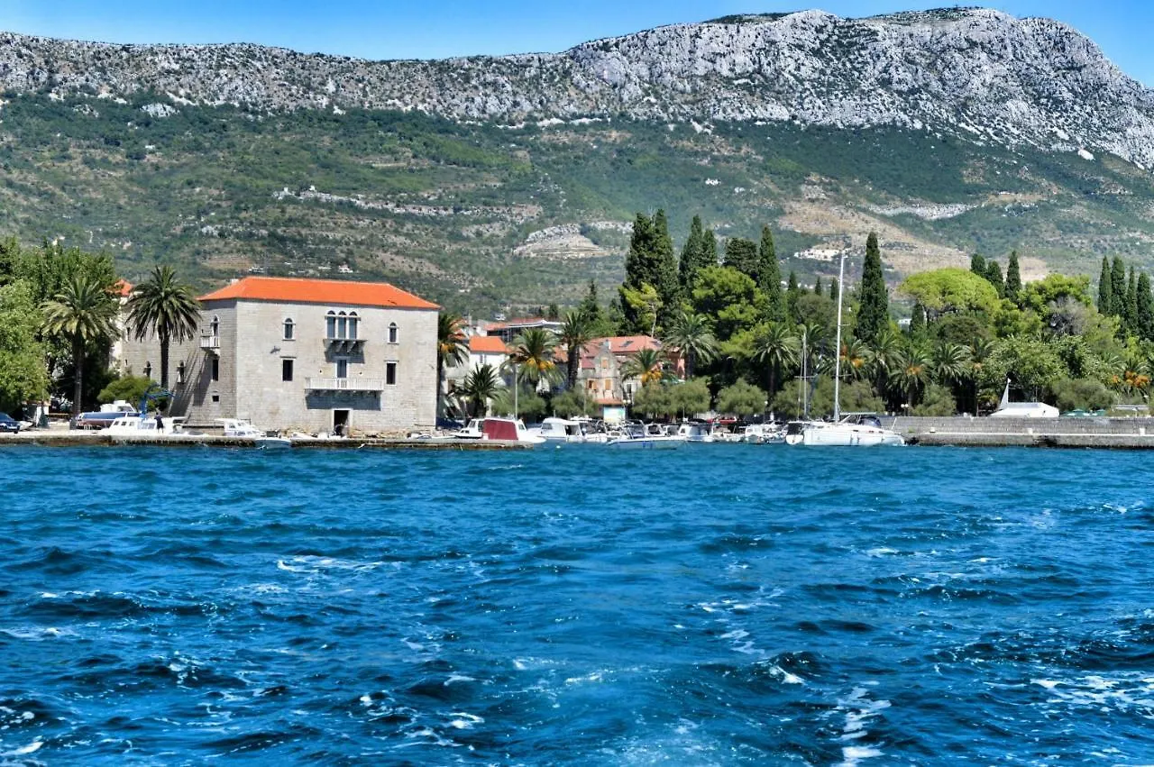 Apartment Nikolic Kaštela