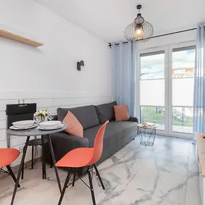  Apartament Stylish Rajska With Free Parking In Downtown By Renters Polska